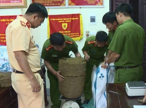 bat vu van chuyen hon 1 ta ma tuy tu lao ve viet nam hinh anh 1