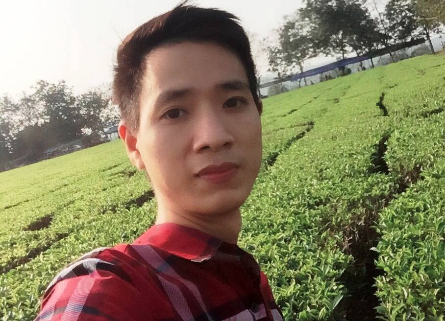 “Tú ông” chuyên chụp ảnh khỏa thân gái trẻ để quảng cáo bán dâm - 1
