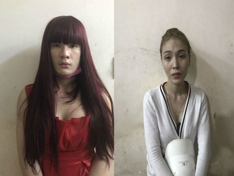 duoi bat 2 doi tuong gia gai dan canh so soang du khach de trom cap hinh anh 1