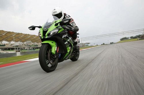 Top 10 xe Street bike hợp pháp quyền lực nhất 2017 - 10