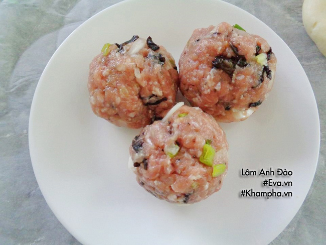 cach lam banh bao trung muoi an sang chang can ra hang - 6