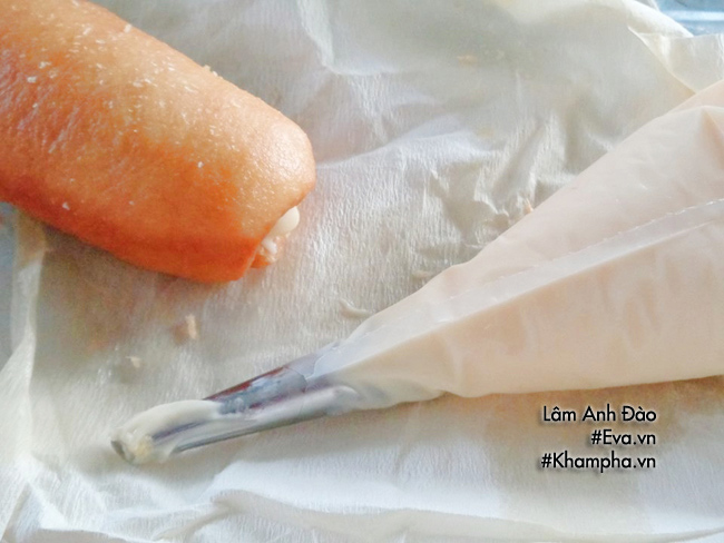 an sang voi banh mi chien nhan kem custard chay thom lung, beo ngay - 15