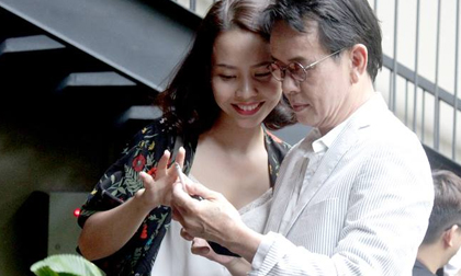 Nhạc sĩ Đức Huy nói về vợ kém 44 tuổi và chuyện có con ở tuổi 70