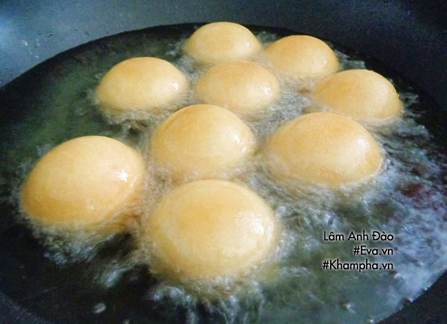 cach lam banh ran nhan dau xanh vo gion rat ngon cho ngay mat troi - 8