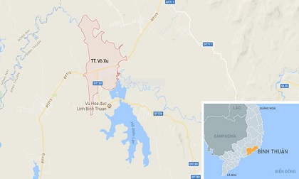 Người đàn ông bị sét đánh không thể nhận dạng trên đồng