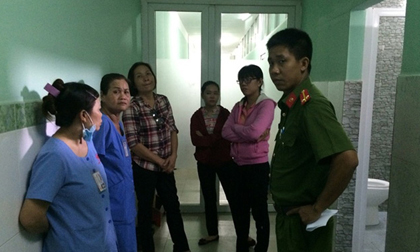 Đẻ trong nhà vệ sinh bệnh viện, người phụ nữ bỏ con vào thùng rác