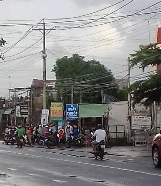 Hé lộ nguyên nhân đối tượng bịt kín mặt đâm chết bà chủ tiệm thuốc - 1