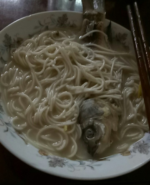 con dau hoang mang cau cuu dan mang vi sau sinh me chong cho an khong gi ngoai... mi - 2