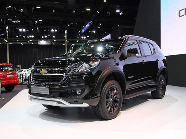 Chevrolet Trailblazer Z71 đặc biệt có giá 1,024 tỷ đồng - 1