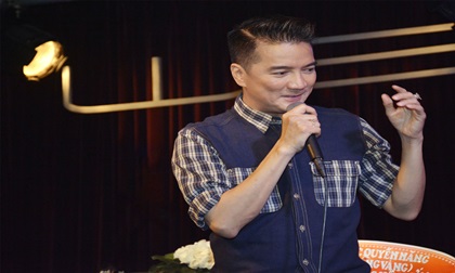 Đàm Vĩnh Hưng tư vấn ca sĩ bị giang hồ chém cách đối phó với chủ nợ