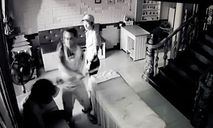 Nghi án cô gái thuê côn đồ chém nữ nhân viên spa 26 nhát rồi đăng clip lên Facebook