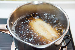 Ngó sen nhồi gạo nếp mật ong thơm ngọt cho mâm cơm dịp lễ Vu Lan - 10
