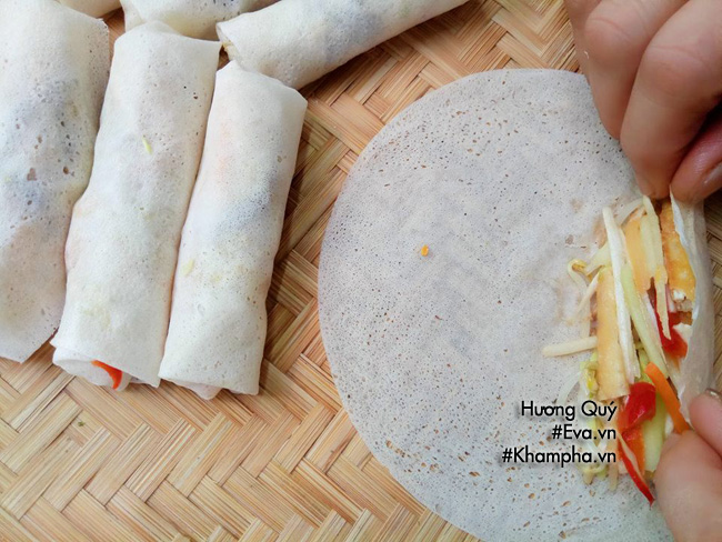 cach lam nem chay cho mam com cung ram thang 7 - 6