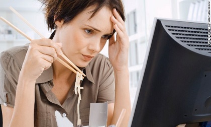 Không muốn rước bệnh nguy hiểm vào người hãy bỏ ngay thói quen ăn uống tai hại này