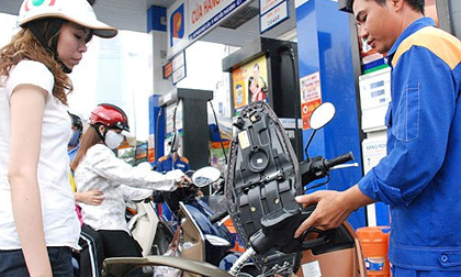 Xăng tăng giá lần thứ 4 liên tiếp