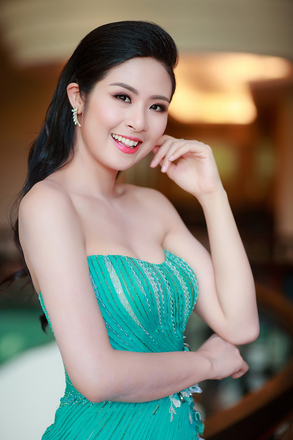dan hoa hau, a hau viet gui 