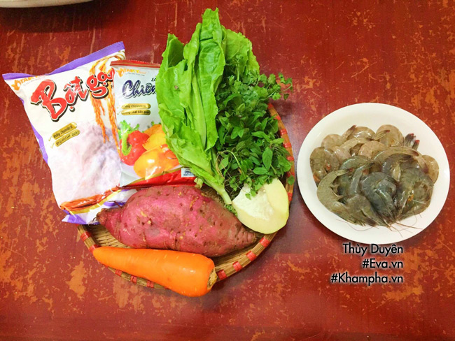 vao bep lam banh tom gion rum, thom ngon dai ca nha an chieu - 1