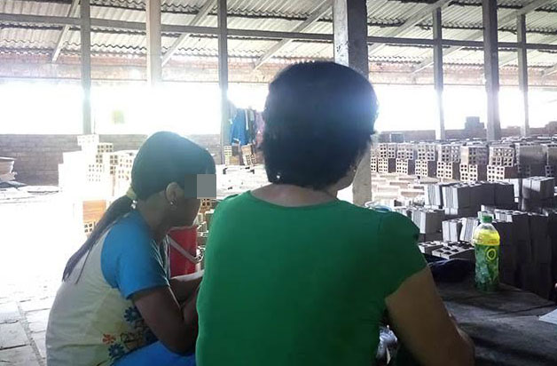 Bố hiếp dâm con gái ruột 11 tuổi lãnh án chung thân, đến lượt ông nội được đem ra xét xử - Ảnh 1.