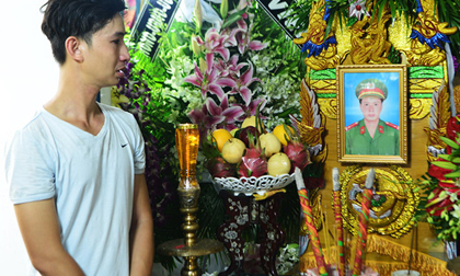 Thăng quân hàm cho thượng úy hy sinh khi chữa cháy