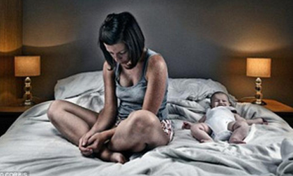 Bị trầm cảm sau sinh, người mẹ uống thuốc độc tự tử cùng con gái 9 tháng tuổi