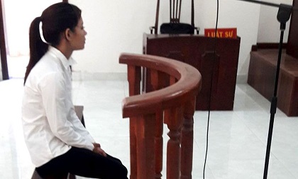 Cô gái chở bạn ngã tử vong, 4 phiên tòa vẫn chưa đến hồi kết