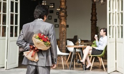 Khi cầu hôn tôi, bạn trai đã nói một điều kiện khiến tôi vô cùng bàng hoàng và hụt hẫng