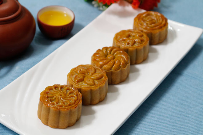 Bí quyết làm bánh nướng nhân trà xanh thơm mềm, lên màu chuẩn đẹp - 1