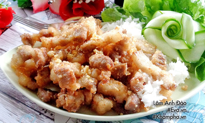 Trổ tài làm thịt heo chiên xóc tỏi đơn giản mà đưa cơm vô cùng