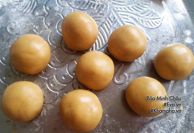 cach lam banh nuong trung thu nhan sua dua chay cho tet trung thu - 4
