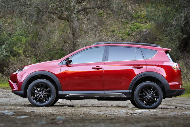 toyota rav4 adventure co gia tu 652 trieu dong hinh anh 2