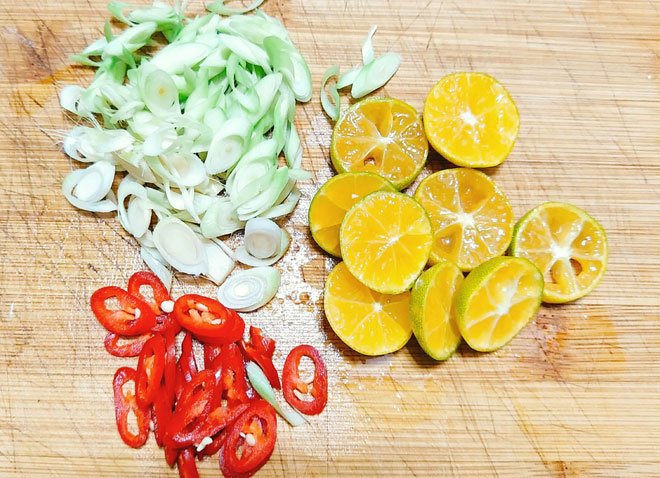 Công thức làm thịt ba chỉ lắc quất, món ăn đang khiến chị em 