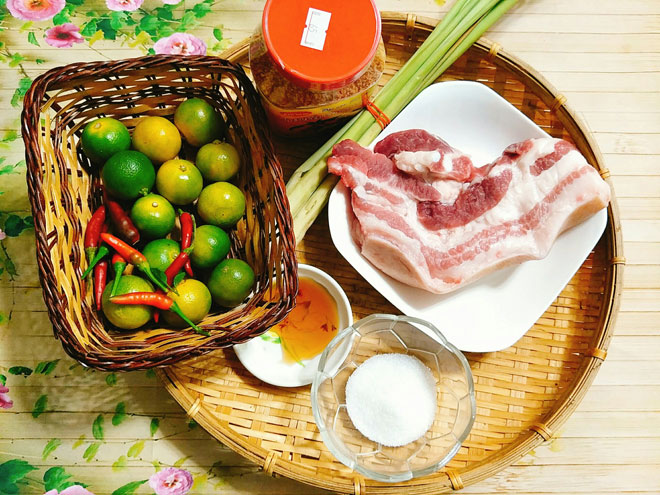 Công thức làm thịt ba chỉ lắc quất, món ăn đang khiến chị em 