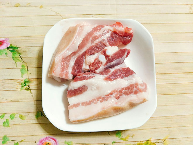 Công thức làm thịt ba chỉ lắc quất, món ăn đang khiến chị em 