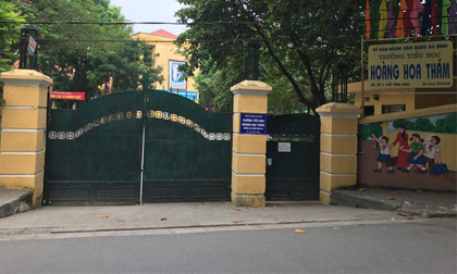 Hà Nội: Giòi ngoe nguẩy trong khay thức ăn của học sinh tiểu học