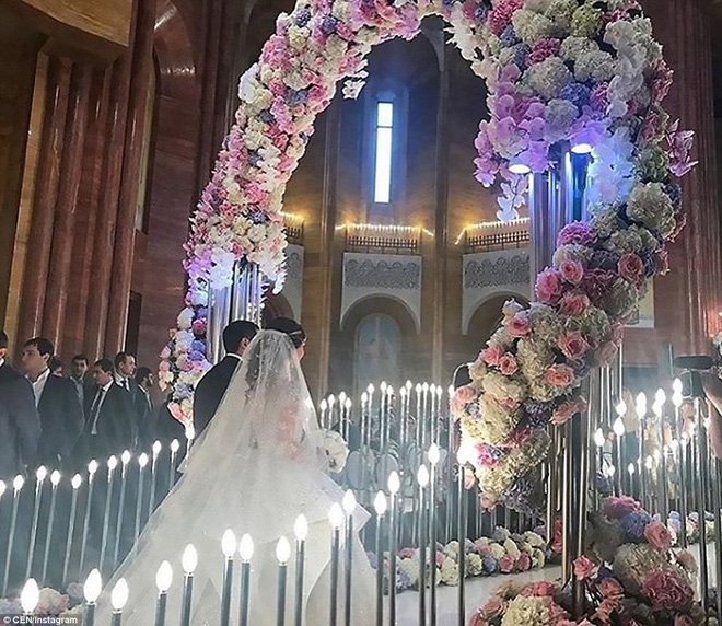 Đám cưới xa hoa của con trai ông trùm bất động sản Nga cùng cô dâu xinh đẹp như công chúa trong truyện cổ tích - Ảnh 10.