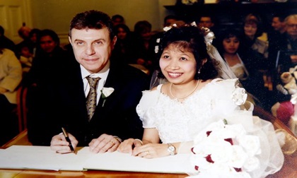 Khi gật đầu đồng ý kết hôn, người vợ chưa từng nghĩ có ngày mình phải ngủ chung giường với “quái vật”