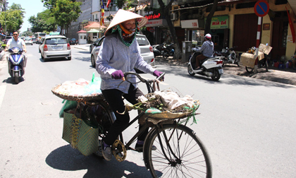 Thời tiết hôm nay (19.9): Miền Bắc và miền Trung tiếp tục nắng nóng, Nam Bộ mưa tăng lên có nguy cơ ngập lụt 
