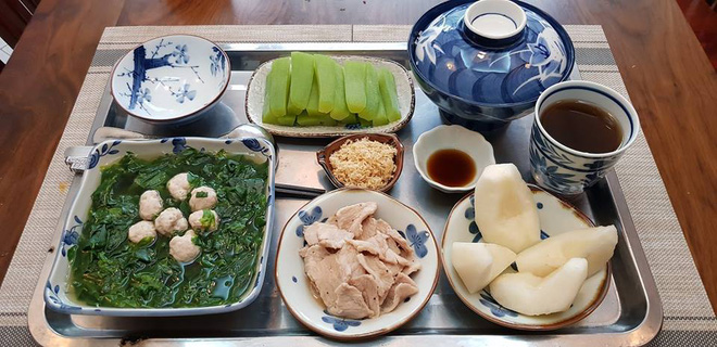 Bà mẹ chồng quốc dân ngày nấu đủ 3 bữa, mỗi bữa một thực đơn ngon lành đẹp mắt cho con dâu ở cữ - Ảnh 9. Bà mẹ chồng quốc dân ngày nấu đủ 3 bữa, mỗi bữa một thực đơn ngon lành đẹp mắt cho con dâu ở cữ - Ảnh 9.