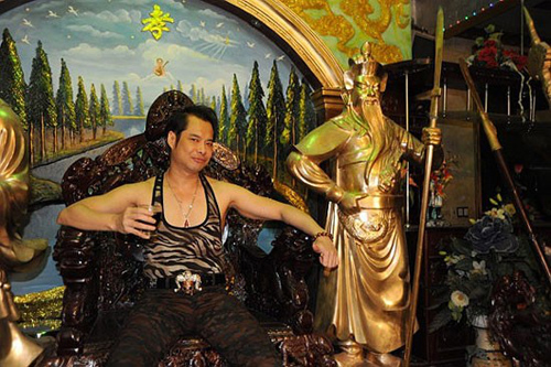 nhung ngoi nha viet ki quai khien nguoi xem phai dui mat vi khong tin co that - 9