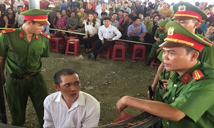 Kỹ sư cầm súng cướp ngân hàng thoát án tử