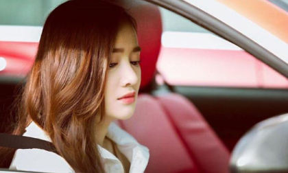 Tâm sự buồn, Nhã Phương lại ám chỉ chuyện rạn nứt với Trường Giang?