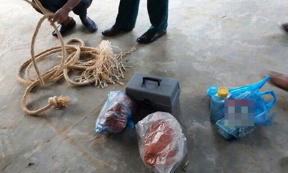 Vụ ép con trai thắt cổ, uống thuốc diệt cỏ đến nguy kịch: Người mẹ thường xuyên đánh đập các con