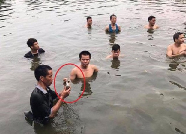 Chỉ khi nhắc đến con, nữ nghi phạm sát hại chủ nhiệm hợp tác xã mới khóc - Ảnh 3.