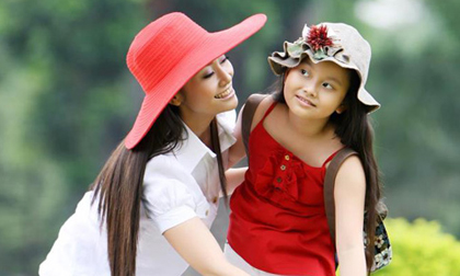 Diễn viên Hạnh Thúy và hành trình 15 năm chữa bệnh cho con