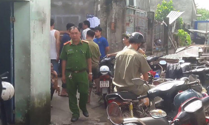 Gọi chồng dậy đi làm thì phát hiện cơ thể tím tái dưới nền nhà, vợ la hét cầu cứu