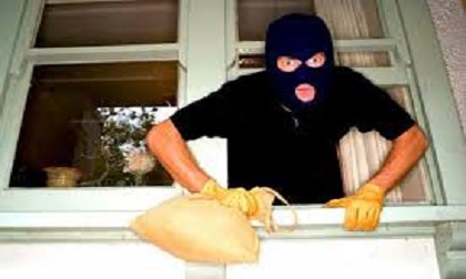 Bắt đối tượng giúp việc tại đền thờ để 'hành nghề đạo chích , trộm cắp gần 600 triệu đồng