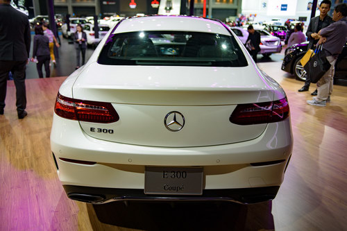 mercedes e300 coupe 2018 gia 3,1 ty dong o viet nam hinh anh 6
