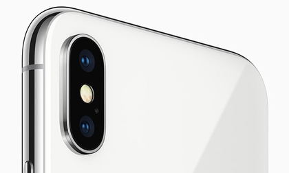 Camera của iPhone X khiến đối thủ phải hít khói