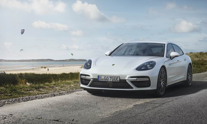Porsche Panamera hybrid tiết kiệm nhiên liệu giá 5 tỷ đồng