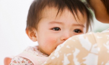 Lời cầu xin của con gái trong ngày tôi lên xe hoa vẫn luôn ám ảnh tôi bao lâu nay